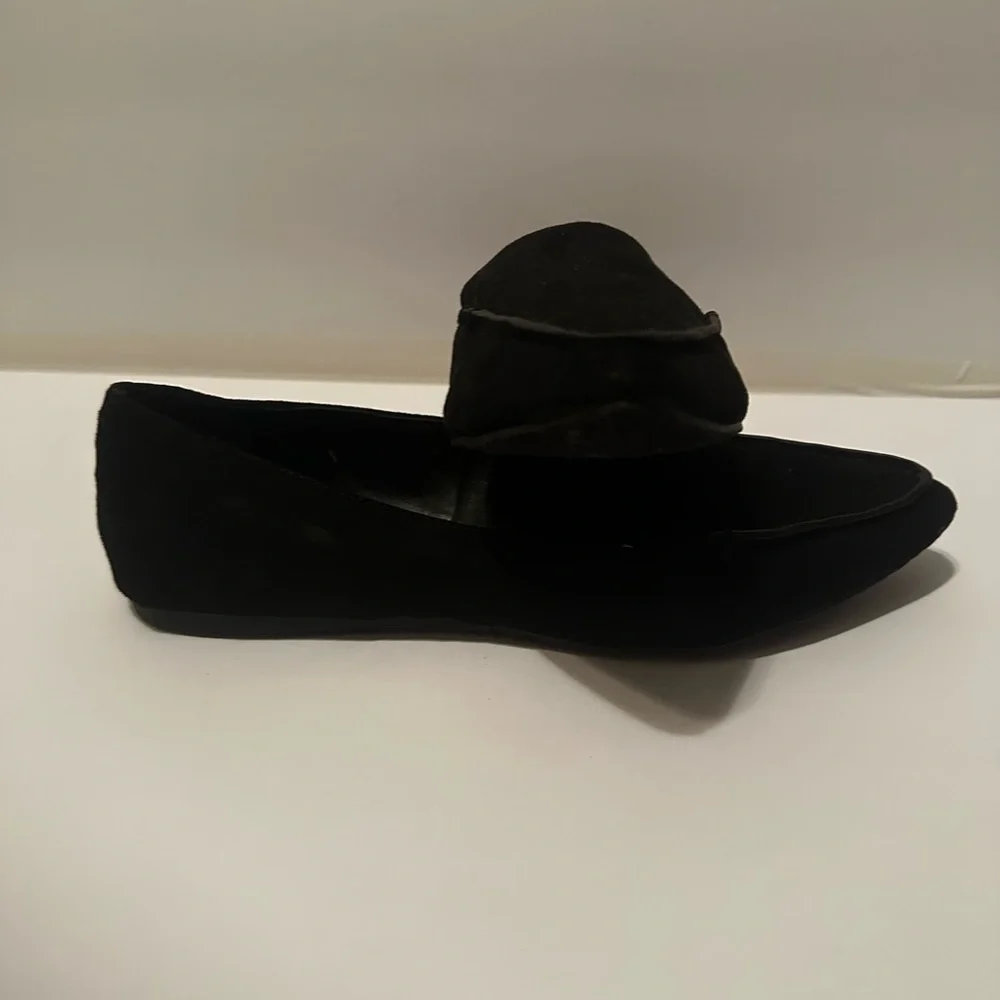 Esprit Women’s Elegant Black Slip-Ons - Picture 4 of 4
